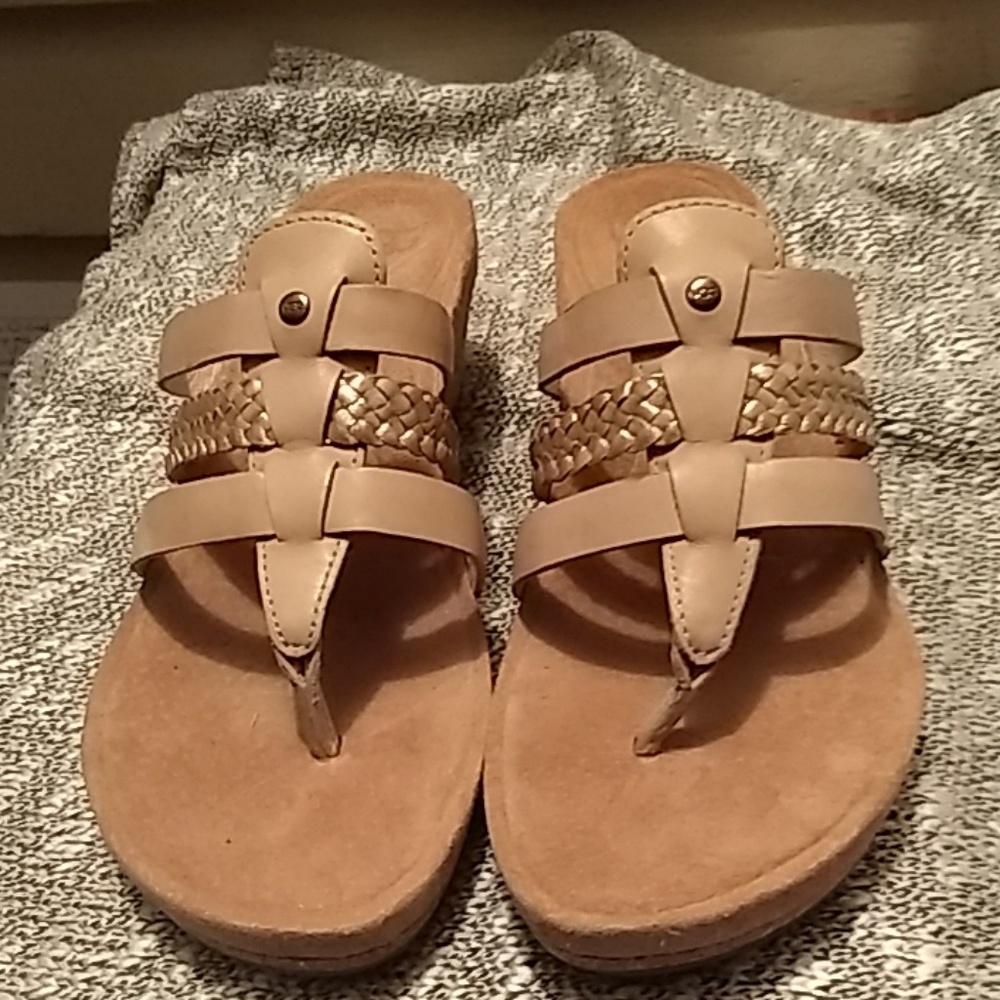 Ugge wedges